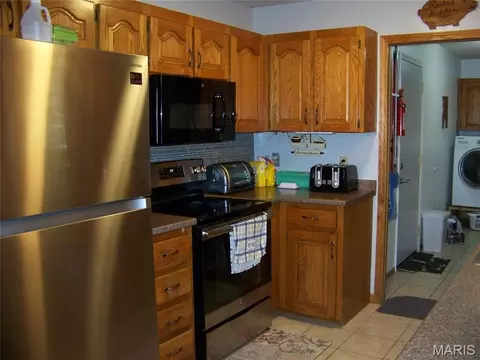 Kitchen - 13900 Haystack Ln, Dixon, MO 65459 photo 1 of 3