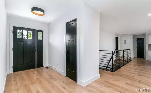 Entry Way - 10 Pershing Cir, O'fallon, MO 63366 photo 1 of 2