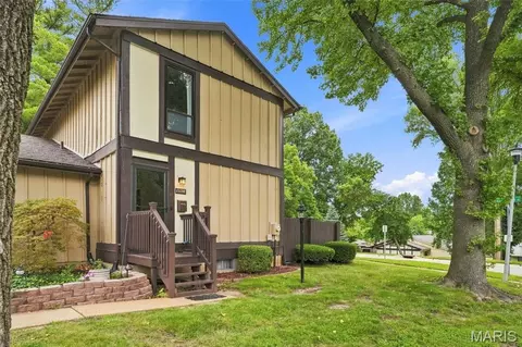 11138 Towering Pines Dr, Saint Louis, MO 63136