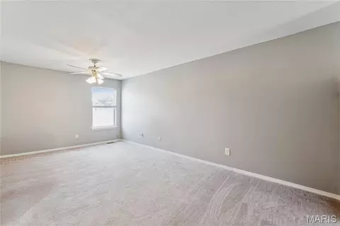 Bedroom - 947 Rolling Thunder Dr, O'fallon, MO 63368 photo 3 of 7