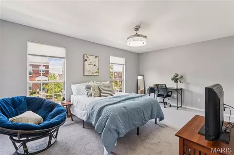 Bedroom - 947 Rolling Thunder Dr, O'fallon, MO 63368 photo 4 of 7