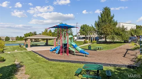 Other - 947 Rolling Thunder Dr, O'fallon, MO 63368 photo 8 of 12
