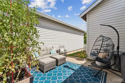 Exterior - 947 Rolling Thunder Dr, O'fallon, MO 63368 photo 1 of 3