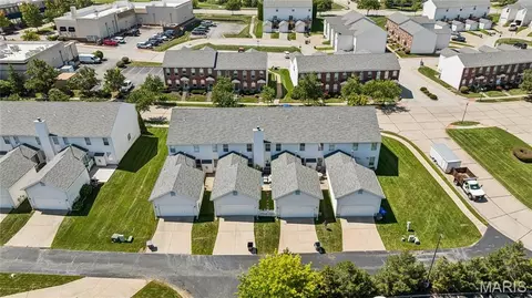 View/Area - 947 Rolling Thunder Dr, O'fallon, MO 63368 photo 3 of 6
