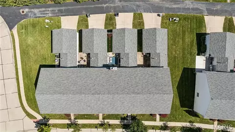 View/Area - 947 Rolling Thunder Dr, O'fallon, MO 63368 photo 2 of 6