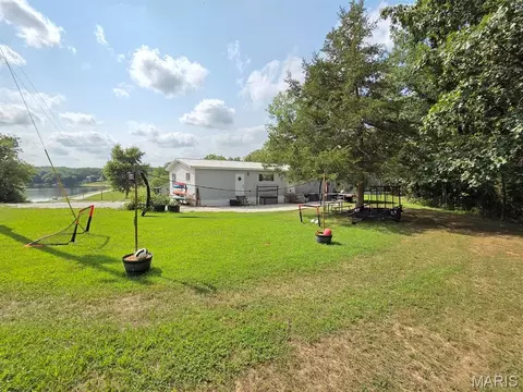 Exterior - 28567 Comanche Trl, Canton, MO 63435 photo 5 of 9