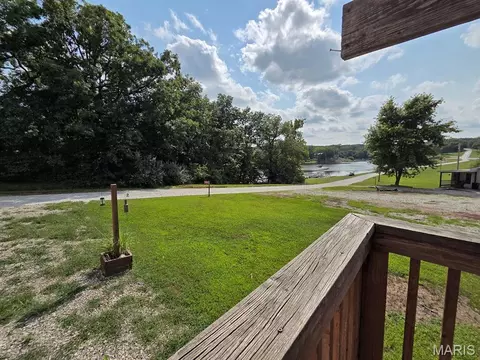 Exterior - 28567 Comanche Trl, Canton, MO 63435 photo 3 of 9
