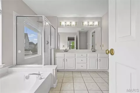 Bath - 1117 Spring Orchard Dr, O'fallon, MO 63368 photo 3 of 4