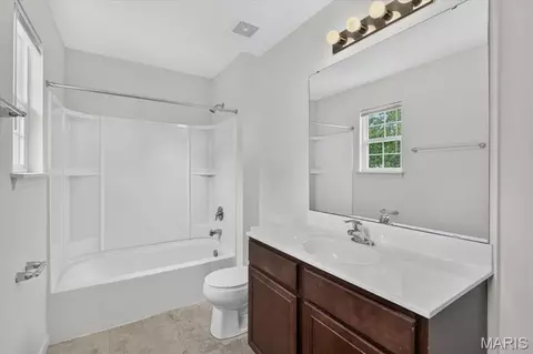 Bath - 313 Lindy Blvd, Ballwin, MO 63021 photo 1 of 2