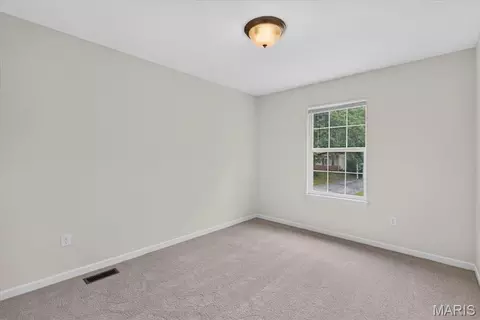Bedroom - 313 Lindy Blvd, Ballwin, MO 63021 photo 3 of 7