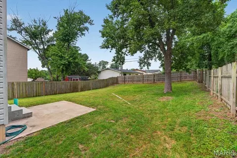 Exterior - 313 Lindy Blvd, Ballwin, MO 63021 photo 3 of 4
