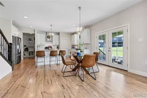 Dining - 204 Willow Ridge Ct, Eureka, MO 63025 photo 3 of 4