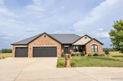 3456 Arbor View Ct, Freeburg, IL 62243