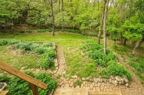 Exterior - 1226 Dunloe Rd, Ballwin, MO 63021 photo 5 of 10