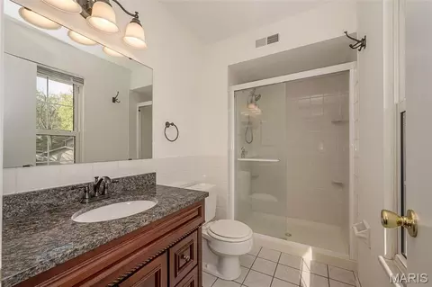 Bath - 1226 Dunloe Rd, Ballwin, MO 63021 photo 1 of 2