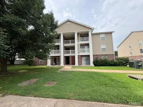 Undisclosed, Florissant, MO 63031