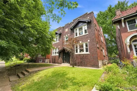 4555 Shenandoah Ave, Saint Louis, MO 63110