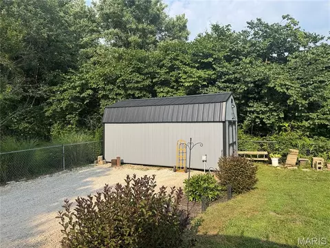 Exterior - 1408 Redwood Dr, Saint Clair, MO 63077 photo 6 of 7