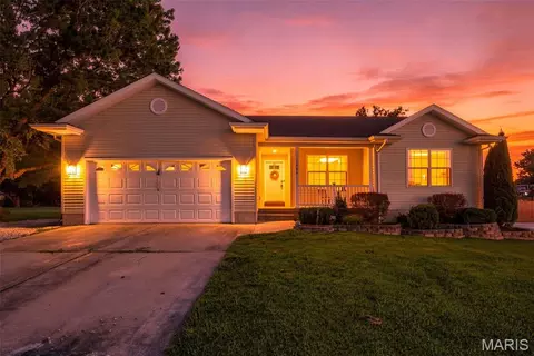 Exterior - 1408 Redwood Dr, Saint Clair, MO 63077 photo 2 of 7