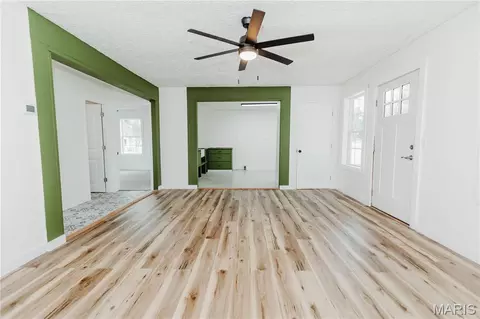 Living - 303 S Pine St, Dixon, MO 65459 photo 2 of 8