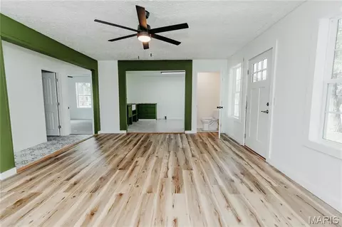 Living - 303 S Pine St, Dixon, MO 65459 photo 4 of 8