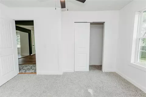 Bedroom - 303 S Pine St, Dixon, MO 65459 photo 5 of 10