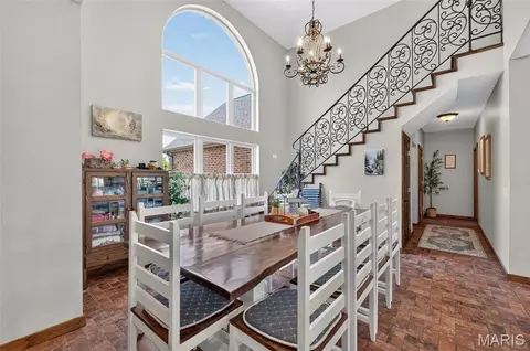 Dining - 1504 M- East 15th St, Mountain Grove, MO 65711 photo 2 of 3