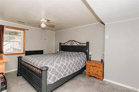 Bedroom - 10375 Cedar Ln, Dixon, MO 65459 photo 9 of 10