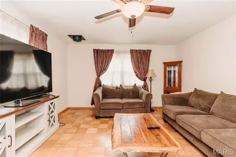 Living - 10375 Cedar Ln, Dixon, MO 65459 photo 1 of 4