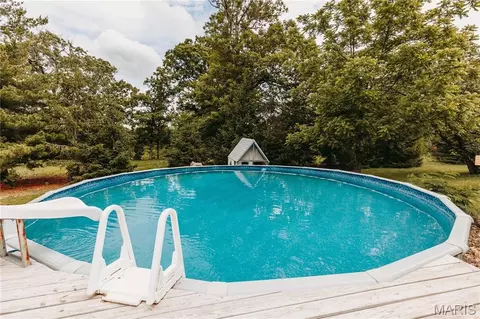 Exterior - 10375 Cedar Ln, Dixon, MO 65459 photo 8 of 20