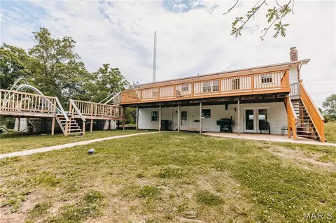Exterior - 10375 Cedar Ln, Dixon, MO 65459 photo 6 of 20