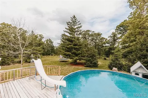 Exterior - 10375 Cedar Ln, Dixon, MO 65459 photo 7 of 20