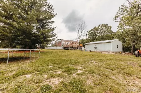 Exterior - 10375 Cedar Ln, Dixon, MO 65459 photo 15 of 20