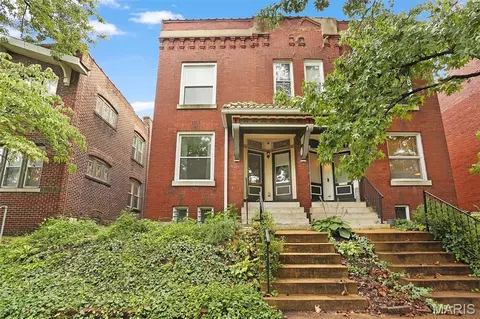 4246 Botanical Ave, Saint Louis, MO 63110