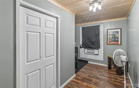 Entry Way - 15801 Hargrove Rd, Saint Robert, MO 65584 photo 4 of 5