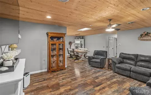 Entry Way - 15801 Hargrove Rd, Saint Robert, MO 65584 photo 1 of 5