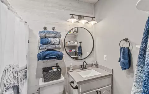 Bath - 15801 Hargrove Rd, Saint Robert, MO 65584 photo 1 of 3