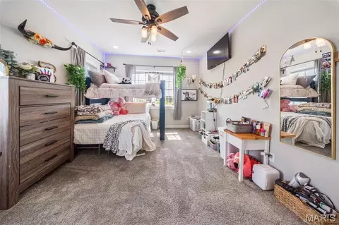 Bedroom - 11703 State Route F, Rolla, MO 65401 photo 6 of 11