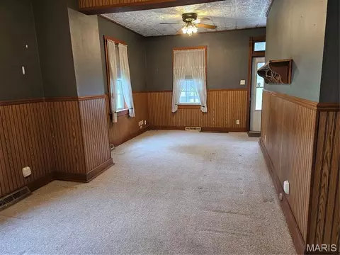 Living - 413 E Broadway St, Sparta, IL 62286 photo 1 of 1