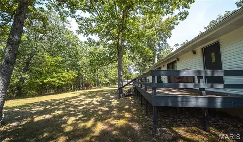 Exterior - 13915 Maple Ln, Plato, MO 65552 photo 3 of 12