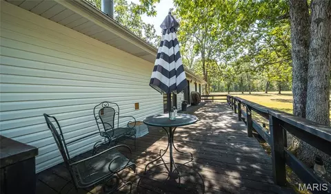 Exterior - 13915 Maple Ln, Plato, MO 65552 photo 11 of 12