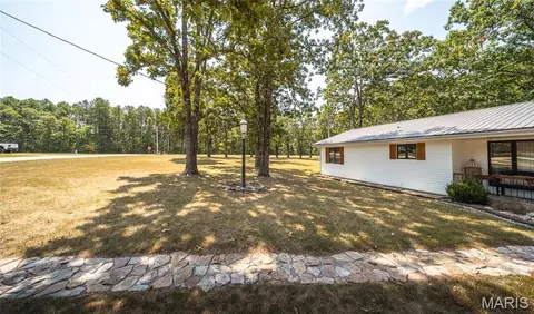 Exterior - 13915 Maple Ln, Plato, MO 65552 photo 10 of 12