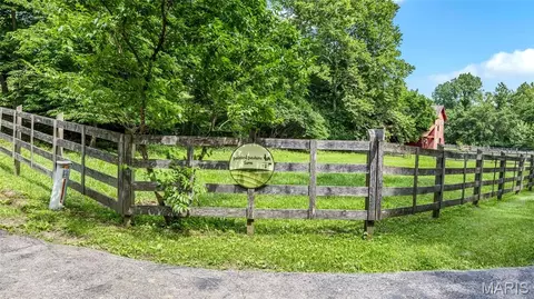 Exterior - 4945 Fox Bridge Rd, Wildwood, MO 63069 photo 3 of 30