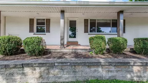 Exterior - 4945 Fox Bridge Rd, Wildwood, MO 63069 photo 4 of 30
