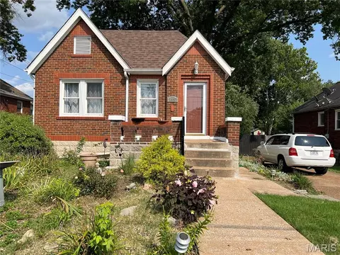 2366 Addie Ave, Overland, MO 63114