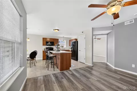 Entry Way - 313 Bramblett Hls, O'fallon, MO 63366 photo 3 of 3