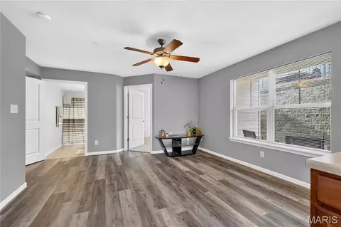 Living - 313 Bramblett Hls, O'fallon, MO 63366 photo 1 of 2