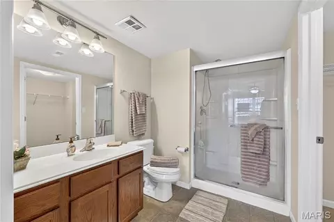 Bath - 313 Bramblett Hls, O'fallon, MO 63366 photo 1 of 3