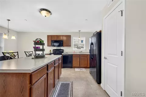 Kitchen - 313 Bramblett Hls, O'fallon, MO 63366 photo 1 of 4