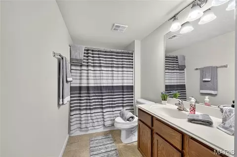 Bath - 313 Bramblett Hls, O'fallon, MO 63366 photo 3 of 3